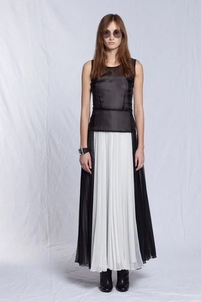 Look 10